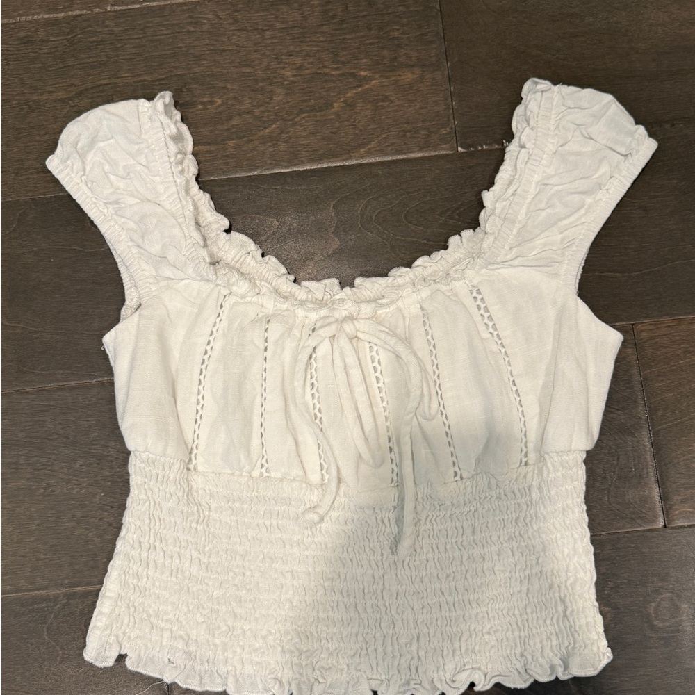 Kirious LA White Ruffled Women's Top